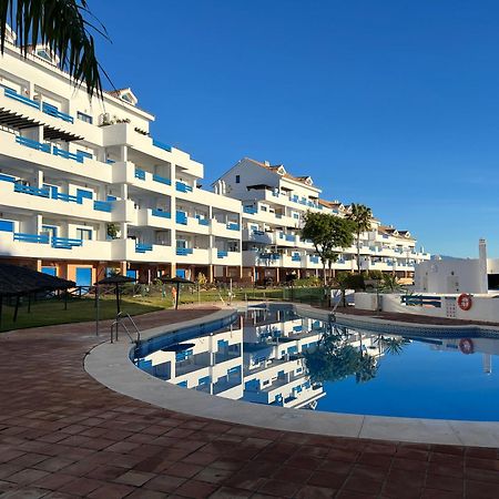 2 Bedrooms Sea And Pool View Apt In Duquesa Golf & Gardens Manilva Castillo de Sabinillas Bagian luar foto