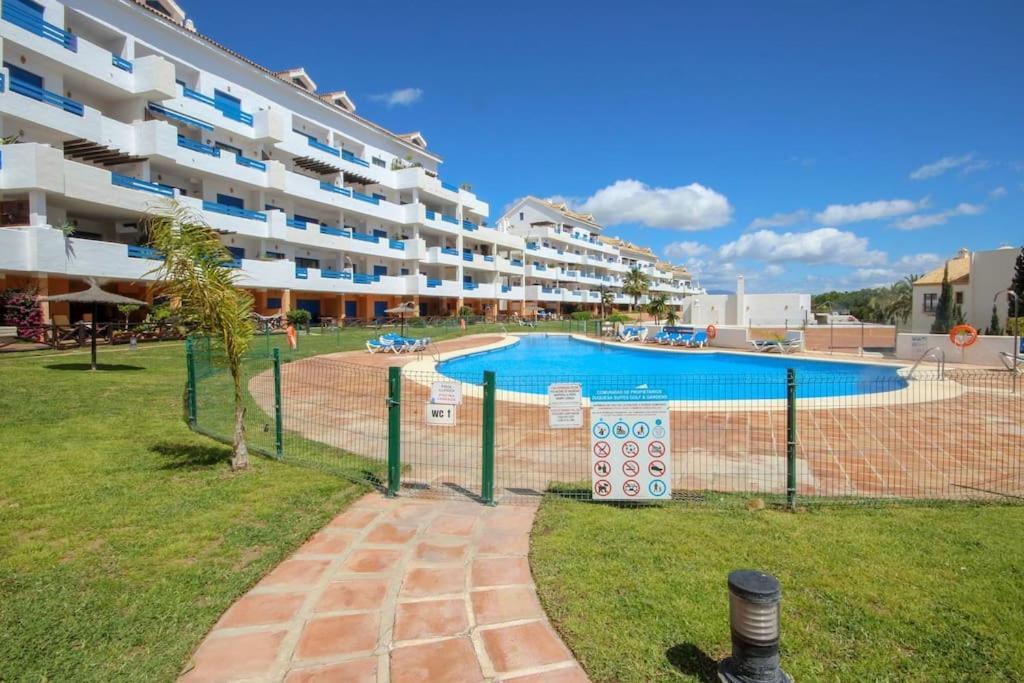 2 Bedrooms Sea And Pool View Apt In Duquesa Golf & Gardens Manilva Castillo de Sabinillas Bagian luar foto