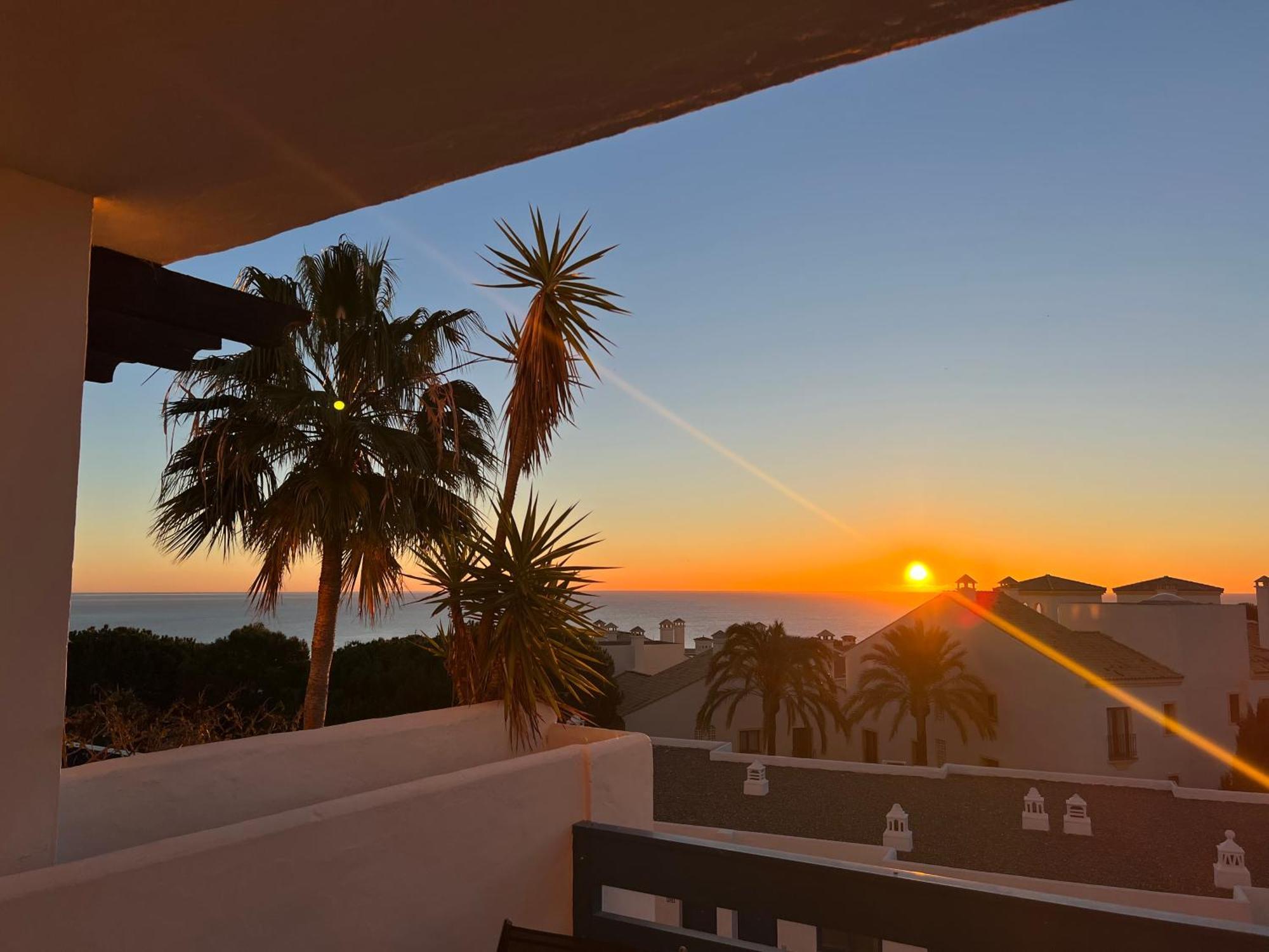 2 Bedrooms Sea And Pool View Apt In Duquesa Golf & Gardens Manilva Castillo de Sabinillas Bagian luar foto
